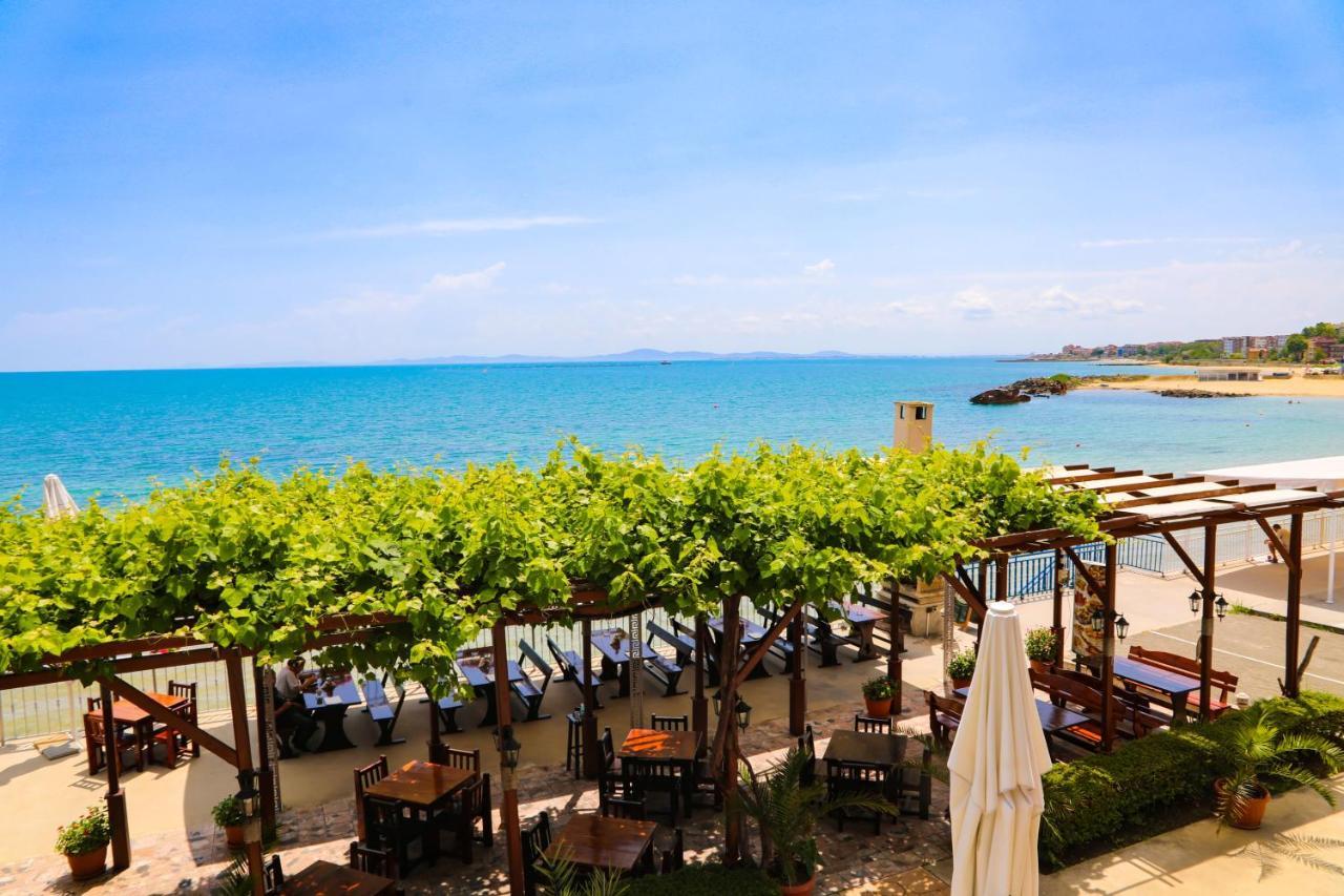 Petrov Family Hotel Nessebar Exterior foto