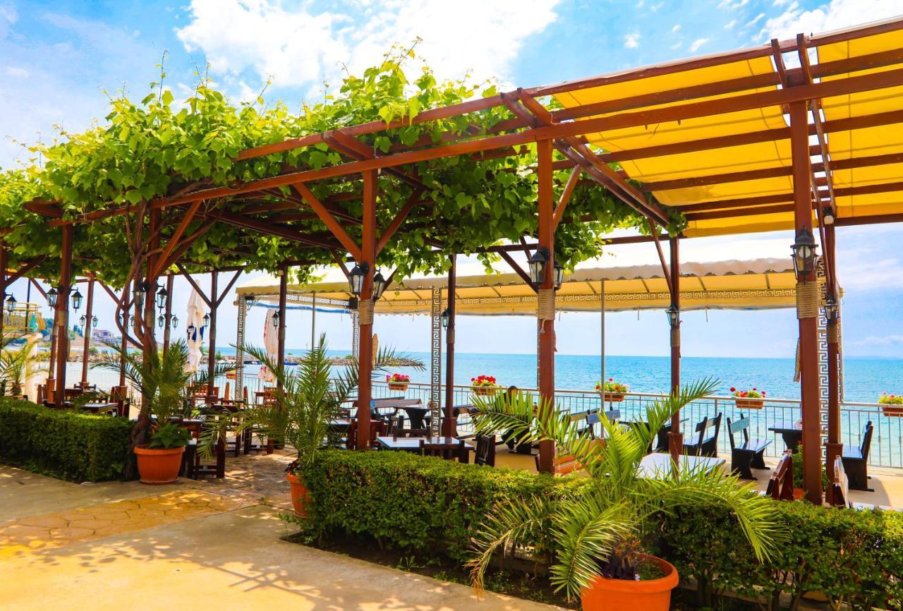 Petrov Family Hotel Nessebar Exterior foto
