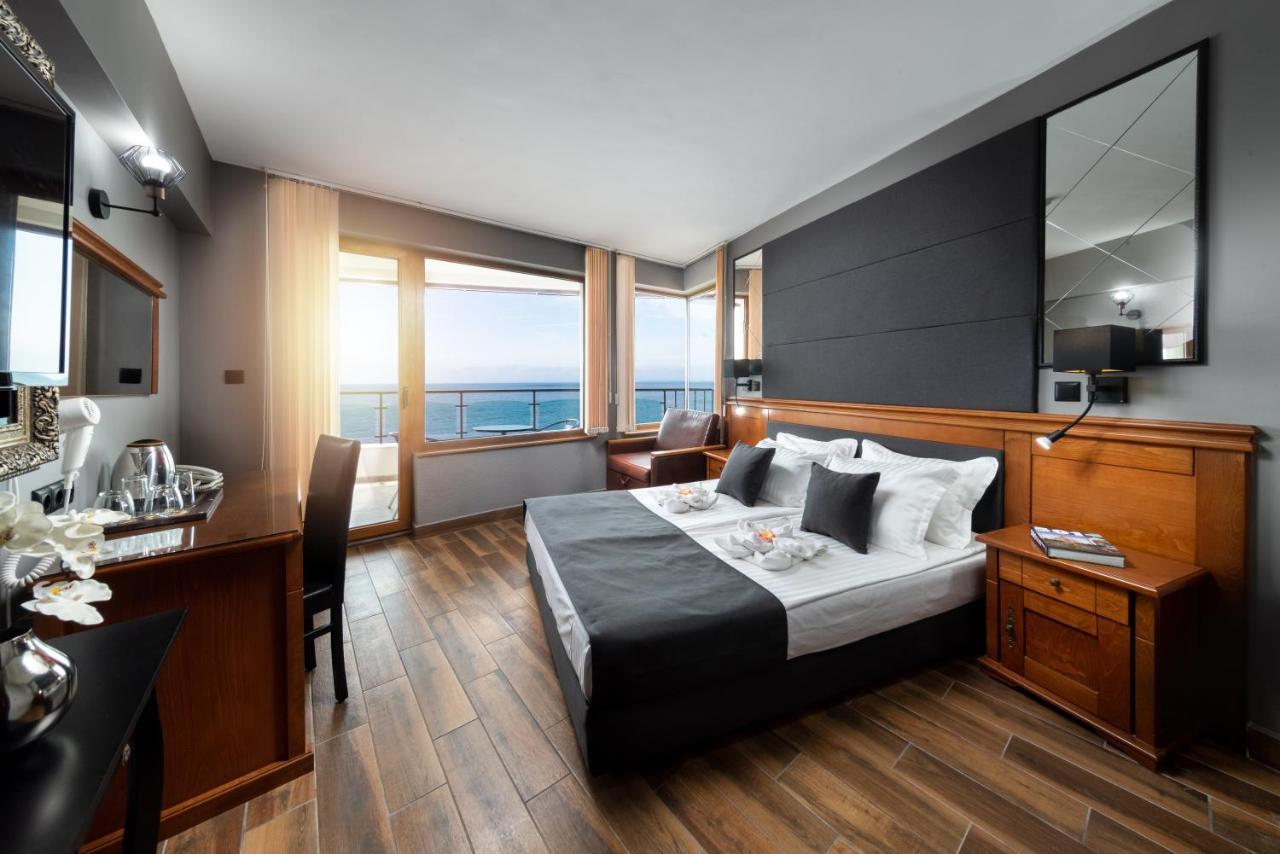 Petrov Family Hotel Nessebar Exterior foto