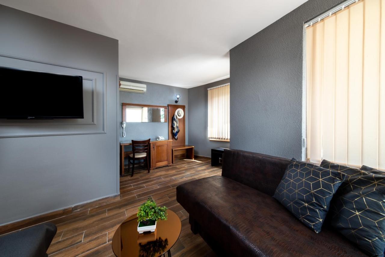 Petrov Family Hotel Nessebar Exterior foto